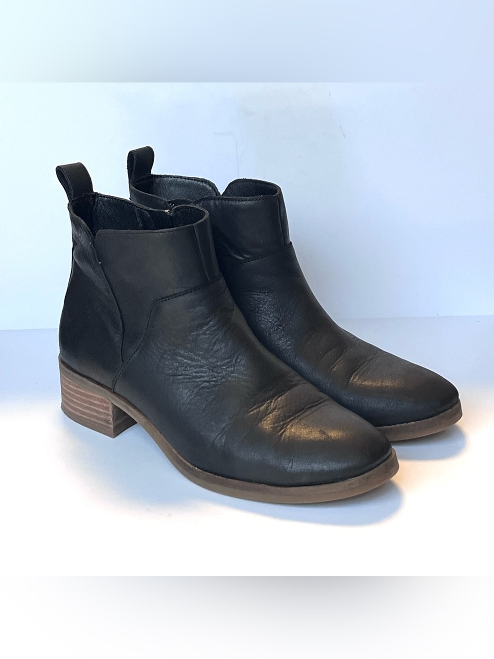 Lucky Brand Prenma Black Leather Ankle Booties Stacked Heel Women’s Size 8